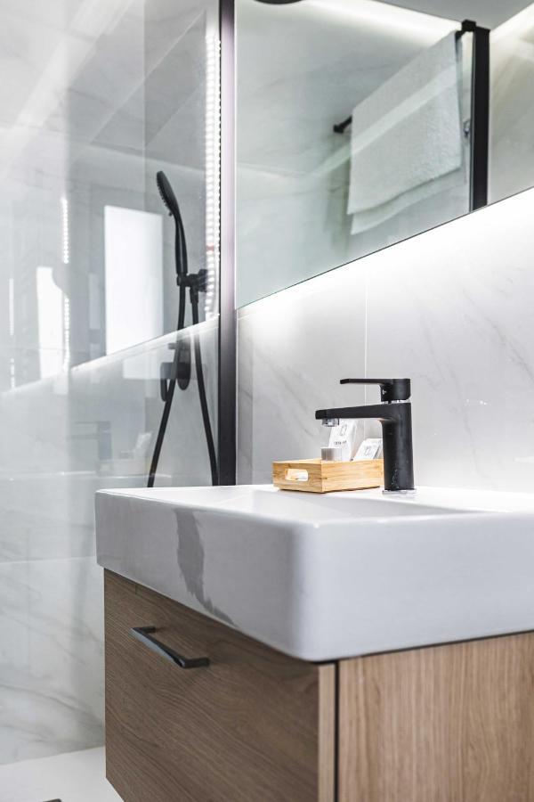Apartamentos Caceres Central Suites المظهر الخارجي الصورة