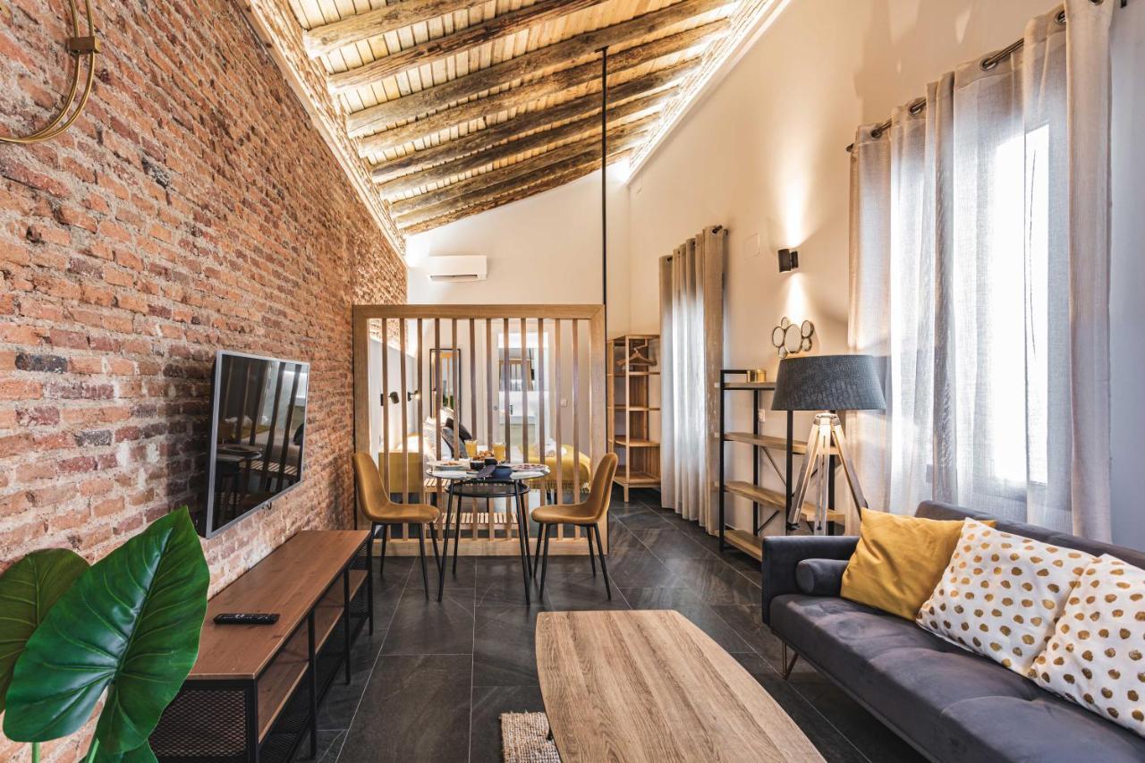 Apartamentos Caceres Central Suites المظهر الخارجي الصورة