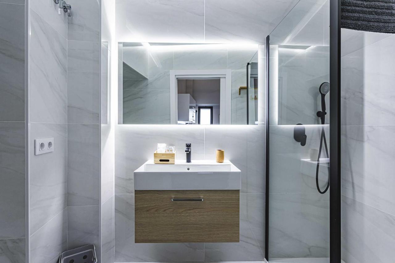 Apartamentos Caceres Central Suites المظهر الخارجي الصورة