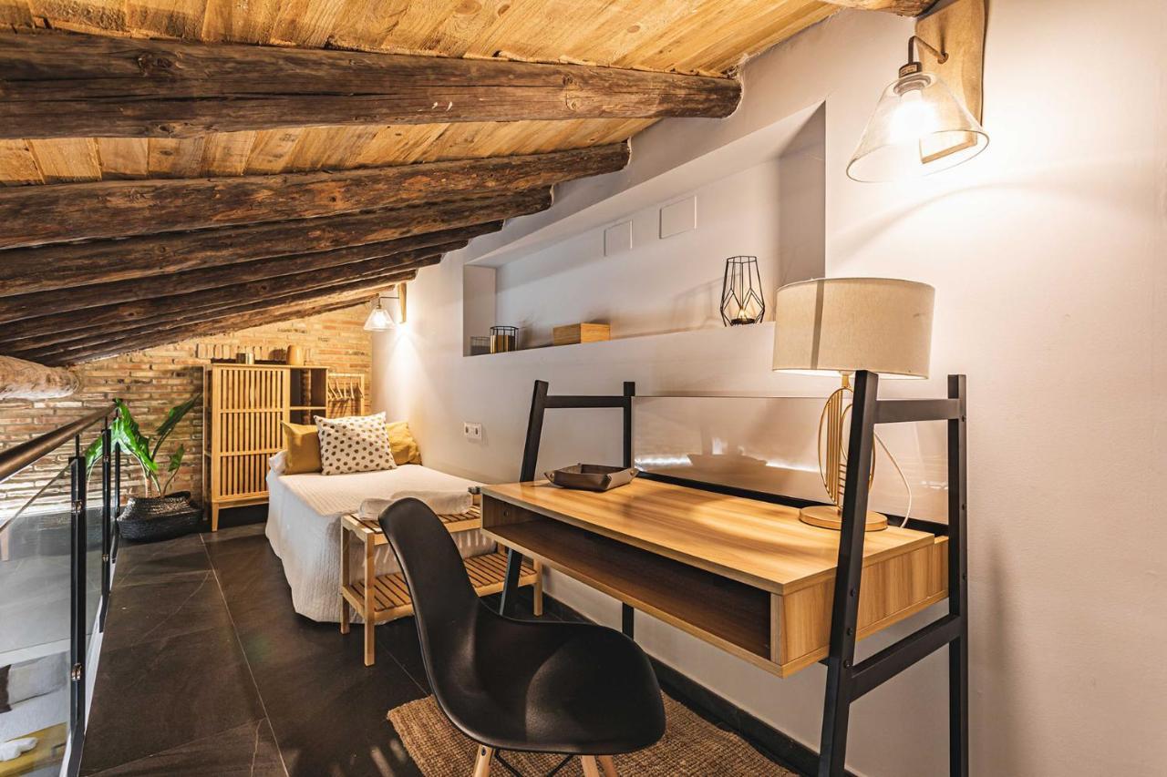 Apartamentos Caceres Central Suites المظهر الخارجي الصورة